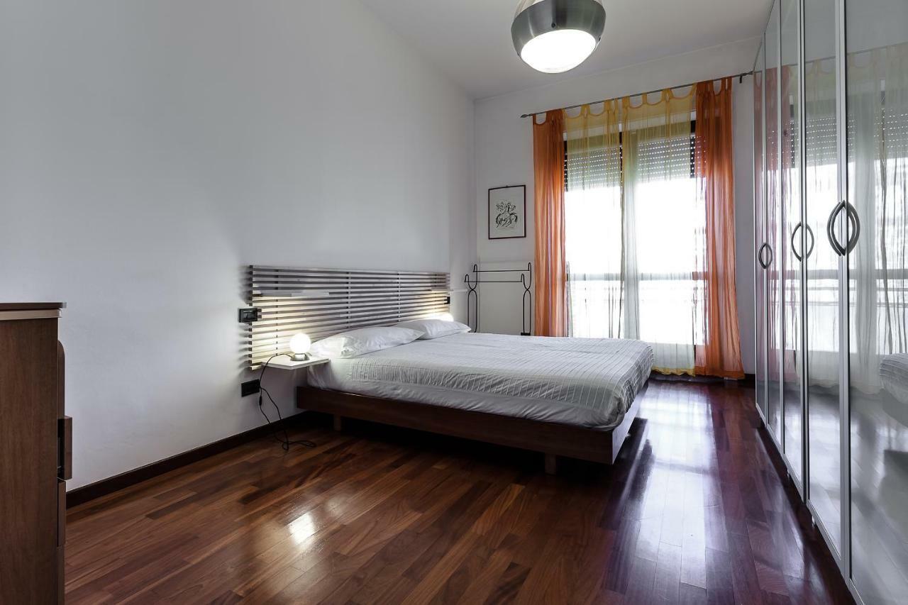 Milano Darsena Apartment Bagian luar foto