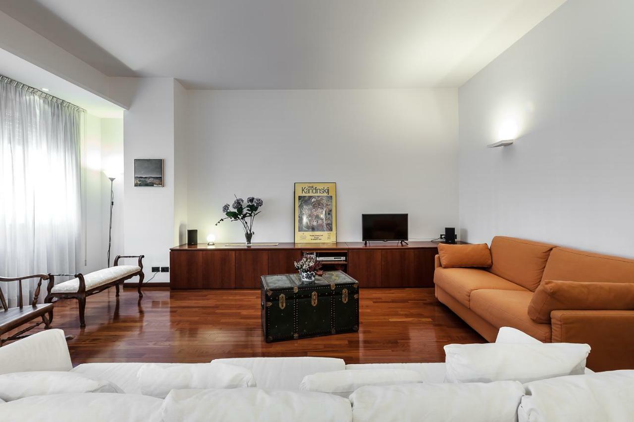 Milano Darsena Apartment Bagian luar foto
