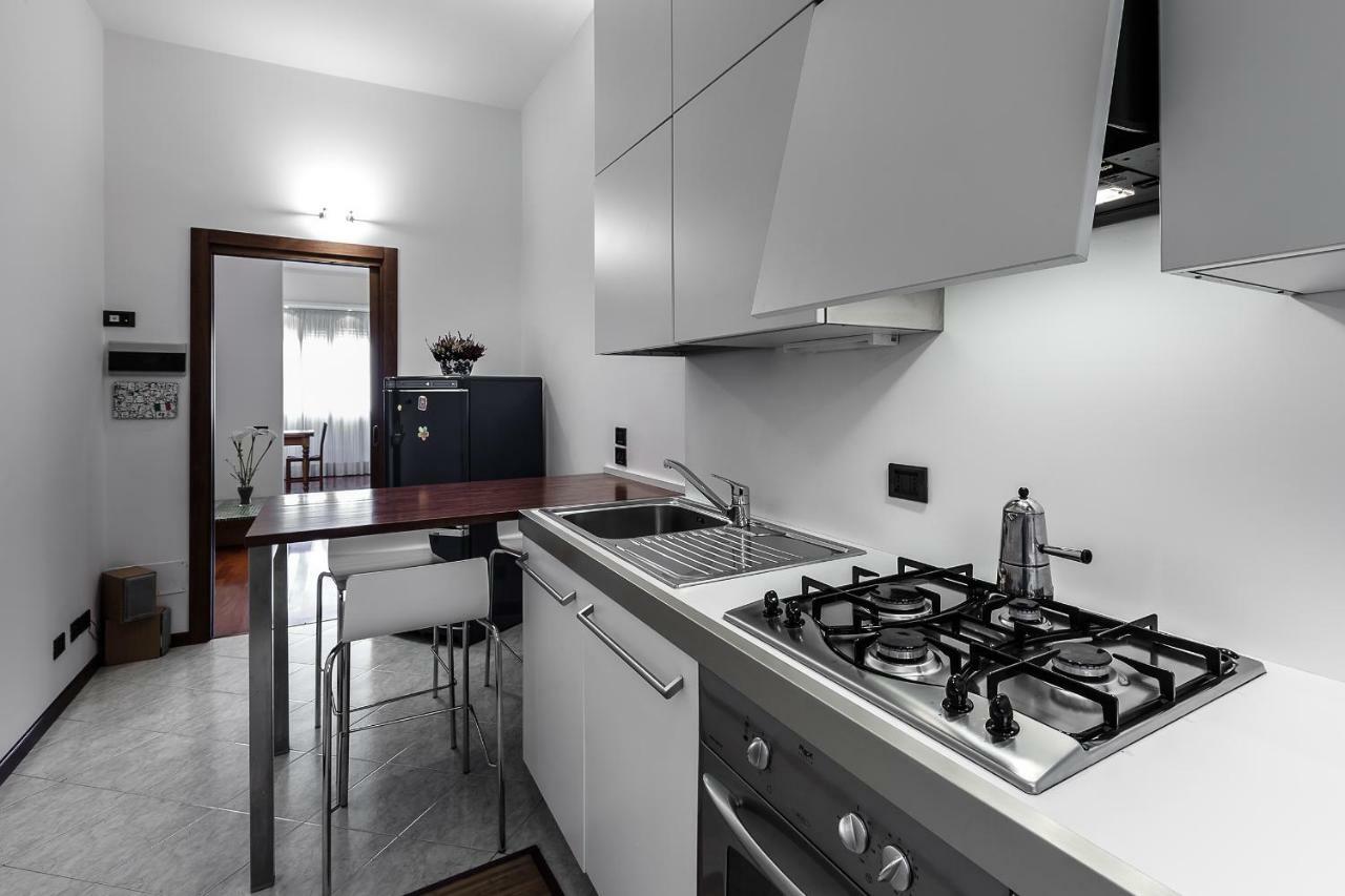 Milano Darsena Apartment Bagian luar foto